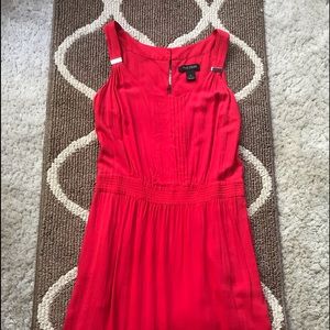 Red sleeveless dress
